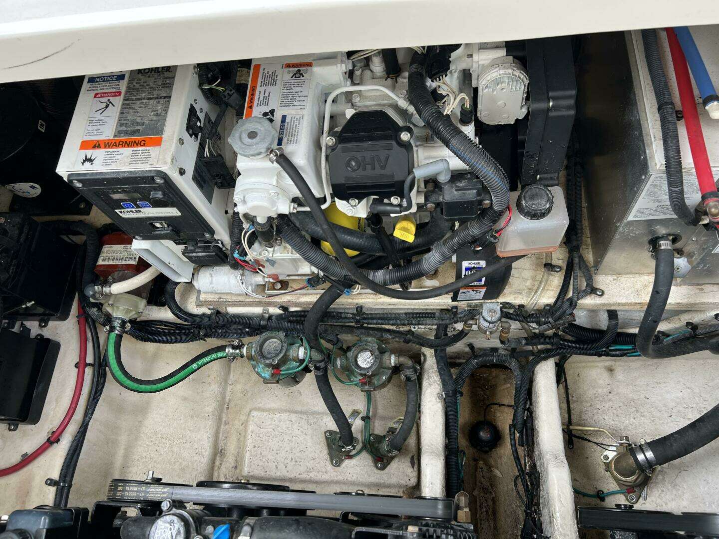 2013 Sea Ray 310 Sundancer - Image 26
