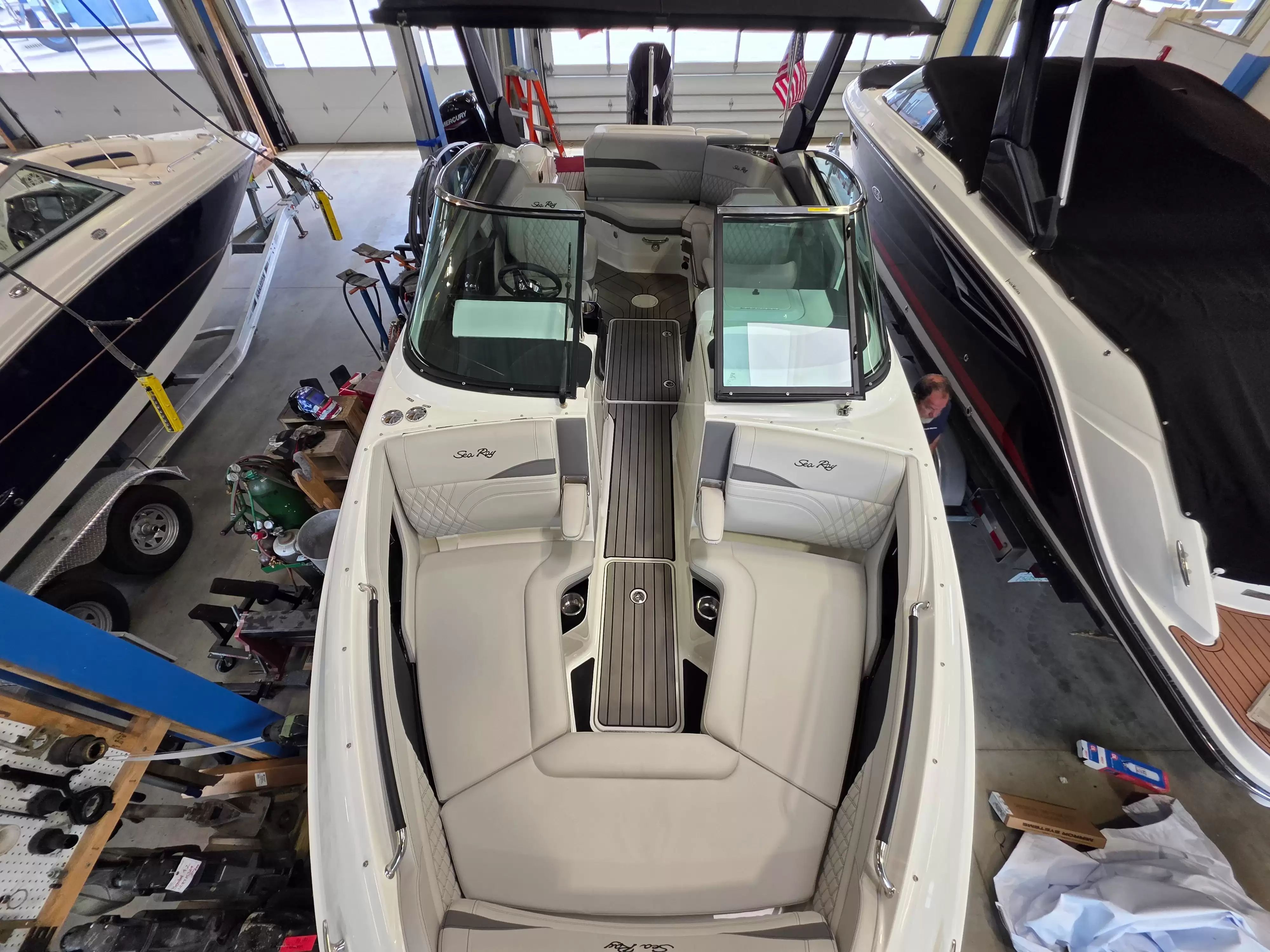 2026 Sea Ray 260SXO - 29