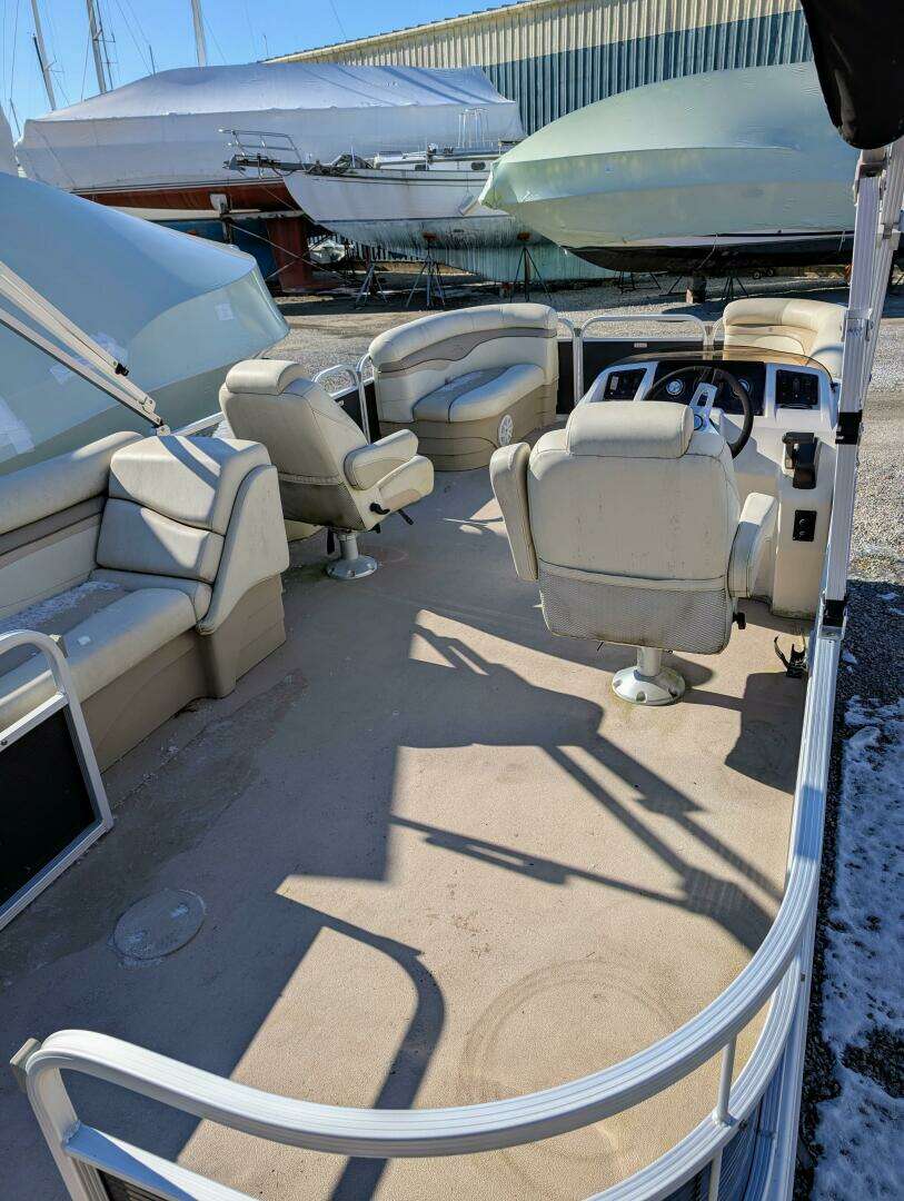 2014 Bennington 21 SLX - Image 15