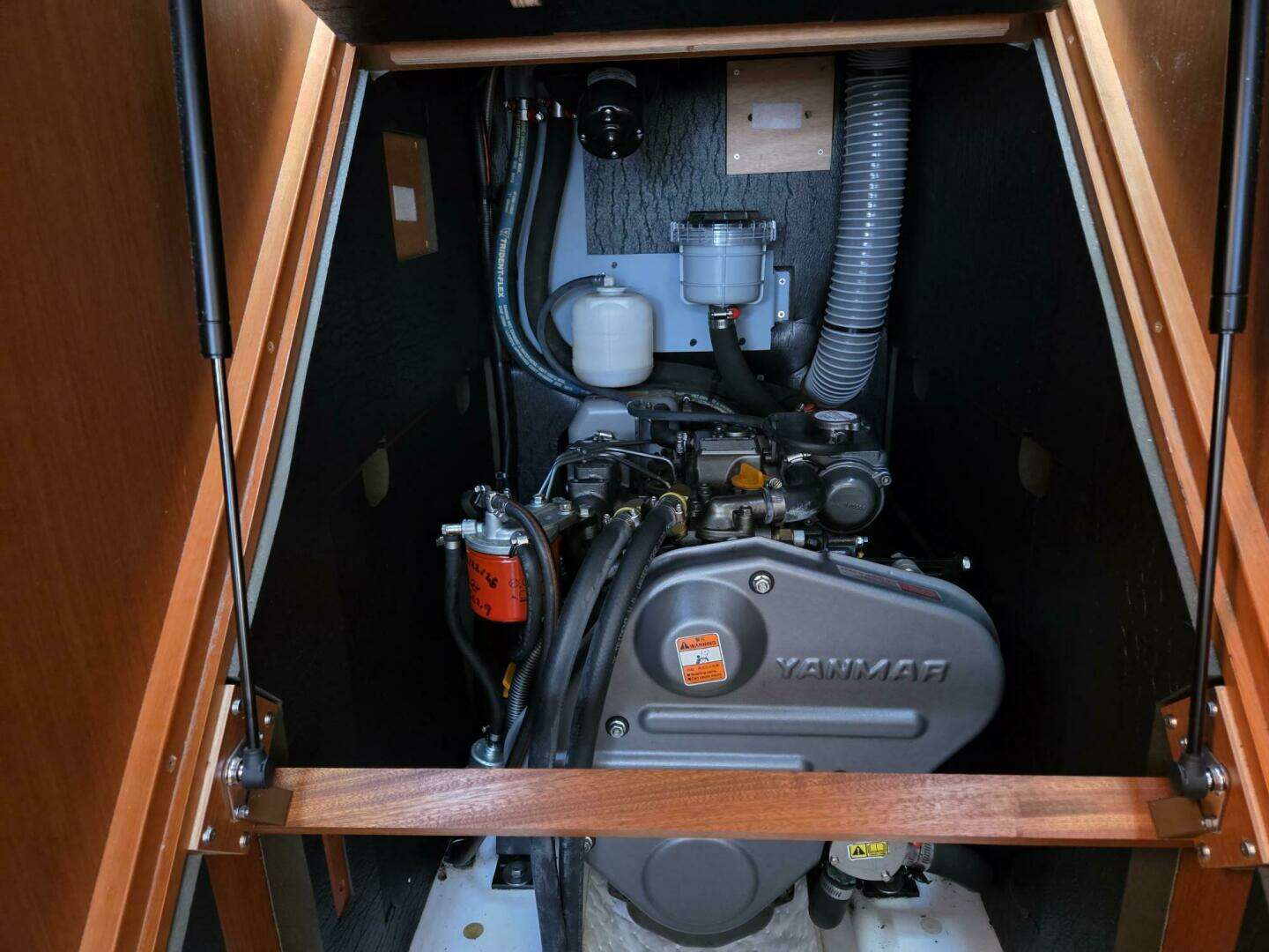 2014 Beneteau Oceanis 41 - Image 14
