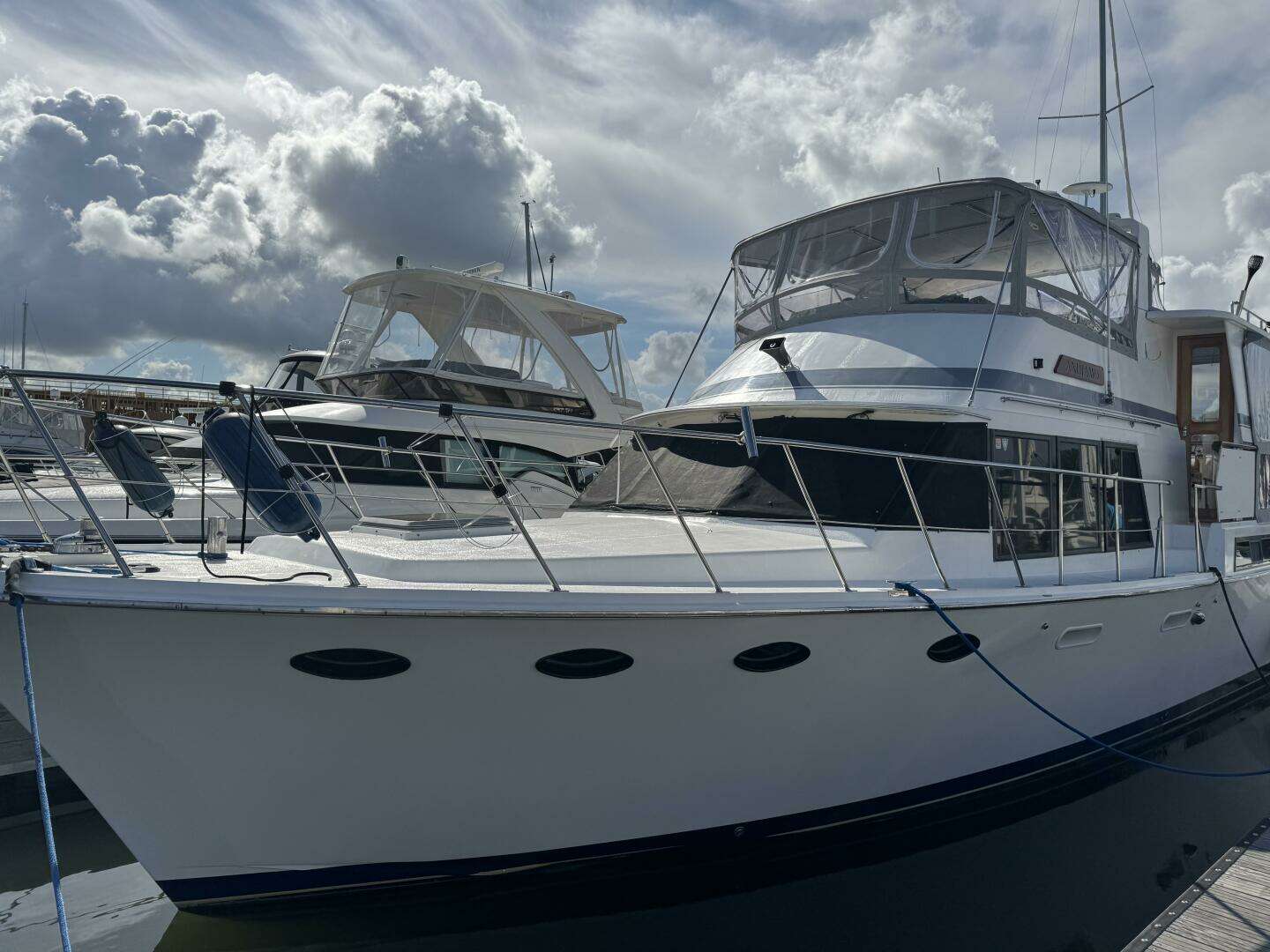 1990 Marine Trader Tradewinds - Image 3