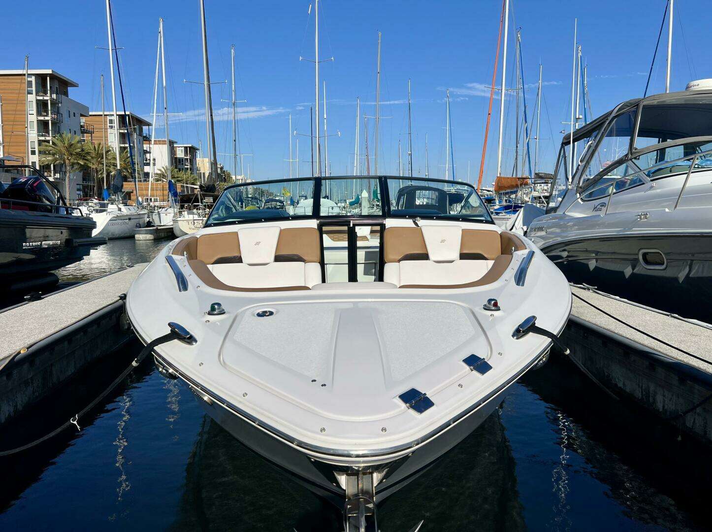 2019 Four Winns H290 - Image 3