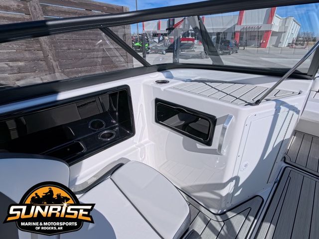2026 Yamaha Boats 195S - 11