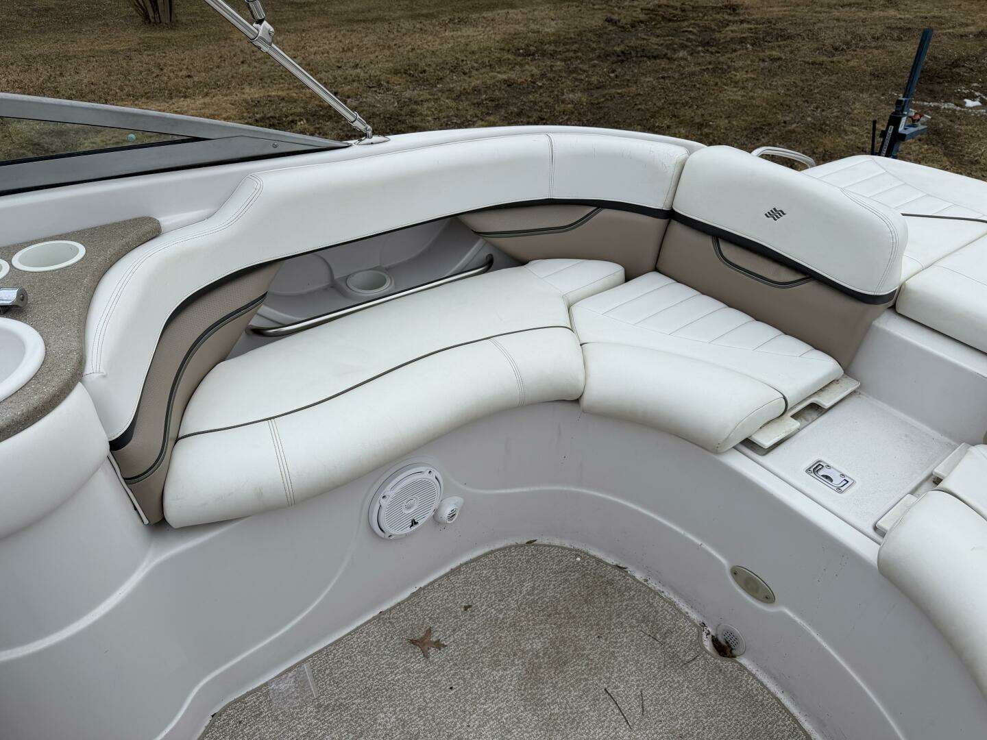 2005 Four Winns 250 Horizon - Image 25