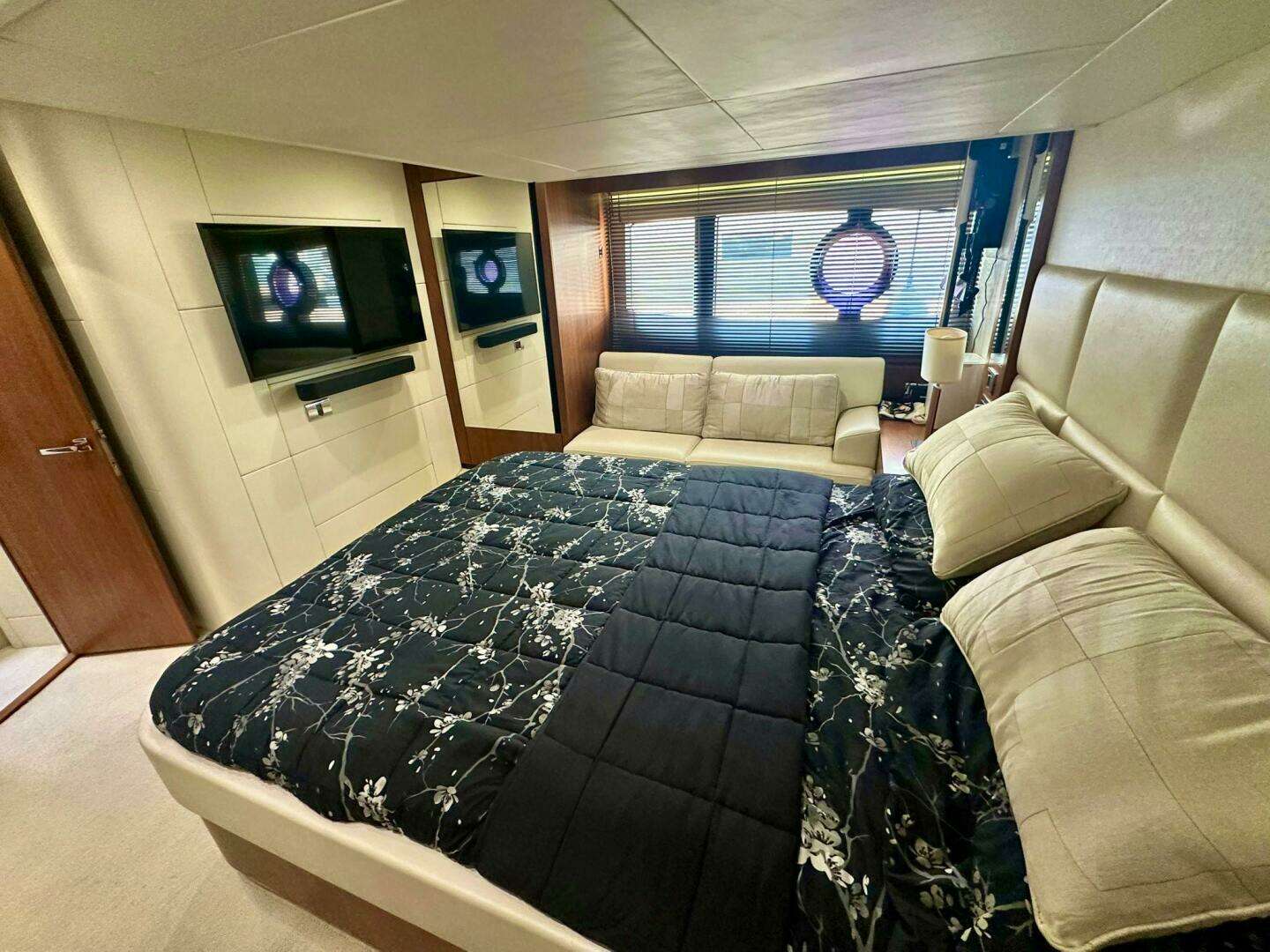 2013 Sunseeker Sunseeker Manhattan 53 - Image 12