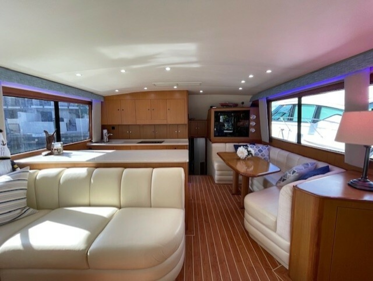 2003 Post Sportfish - Image 38