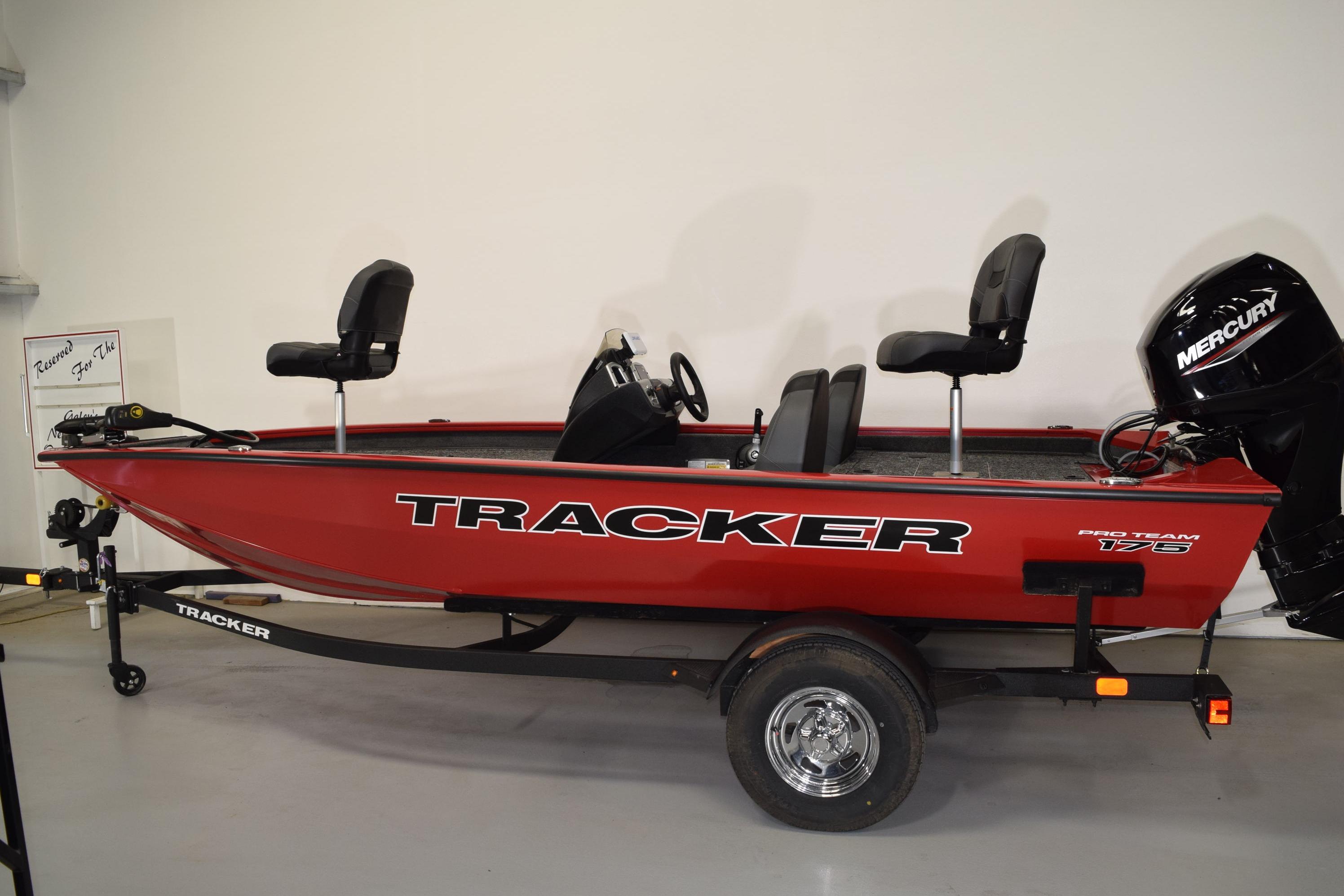 2026 Tracker Pro Team 175