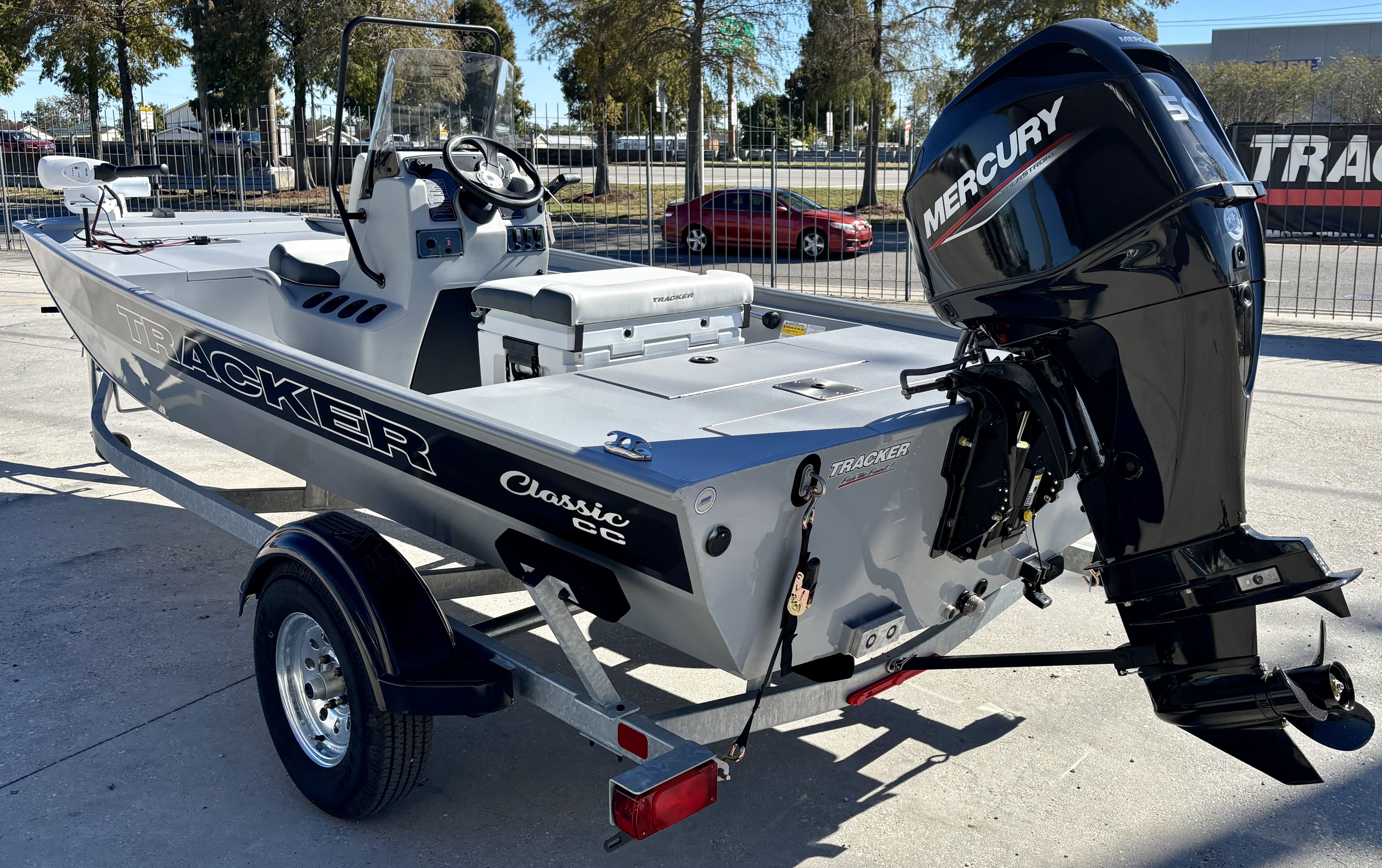 2026 Tracker CLASSIC CC - 15