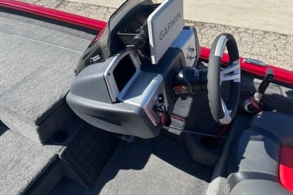 2025 Tracker Savage 215 boat dashboard with Garmin navigation system.