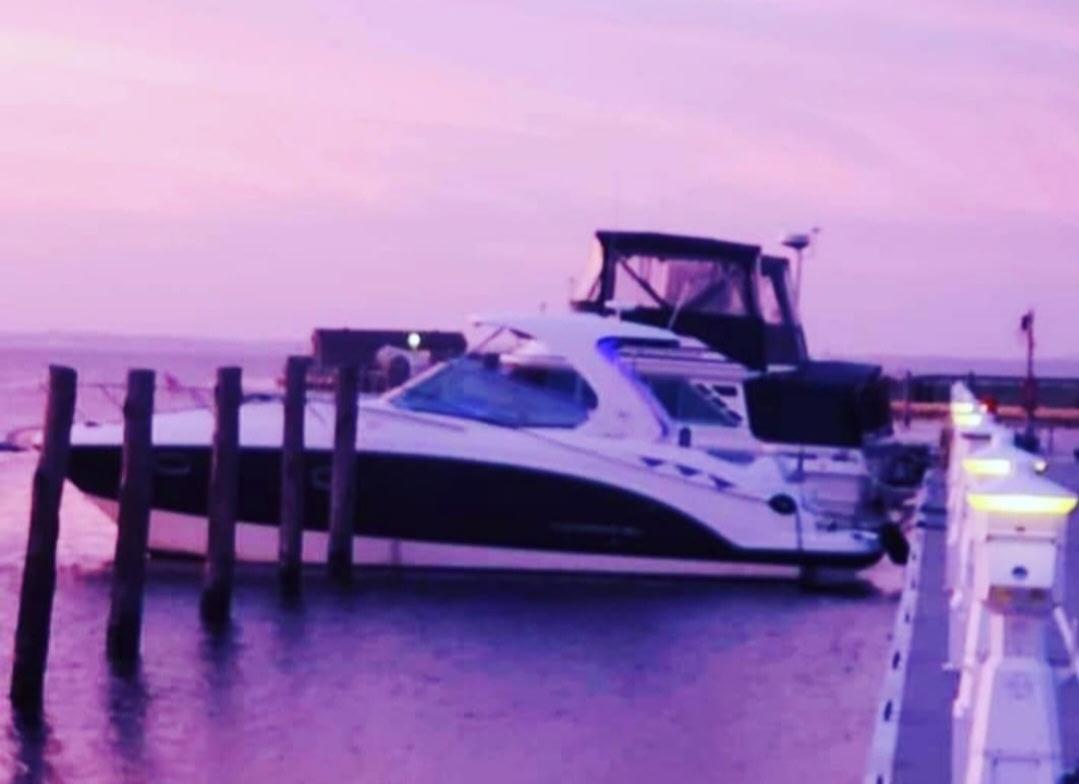 2014 Chaparral 330 Signature