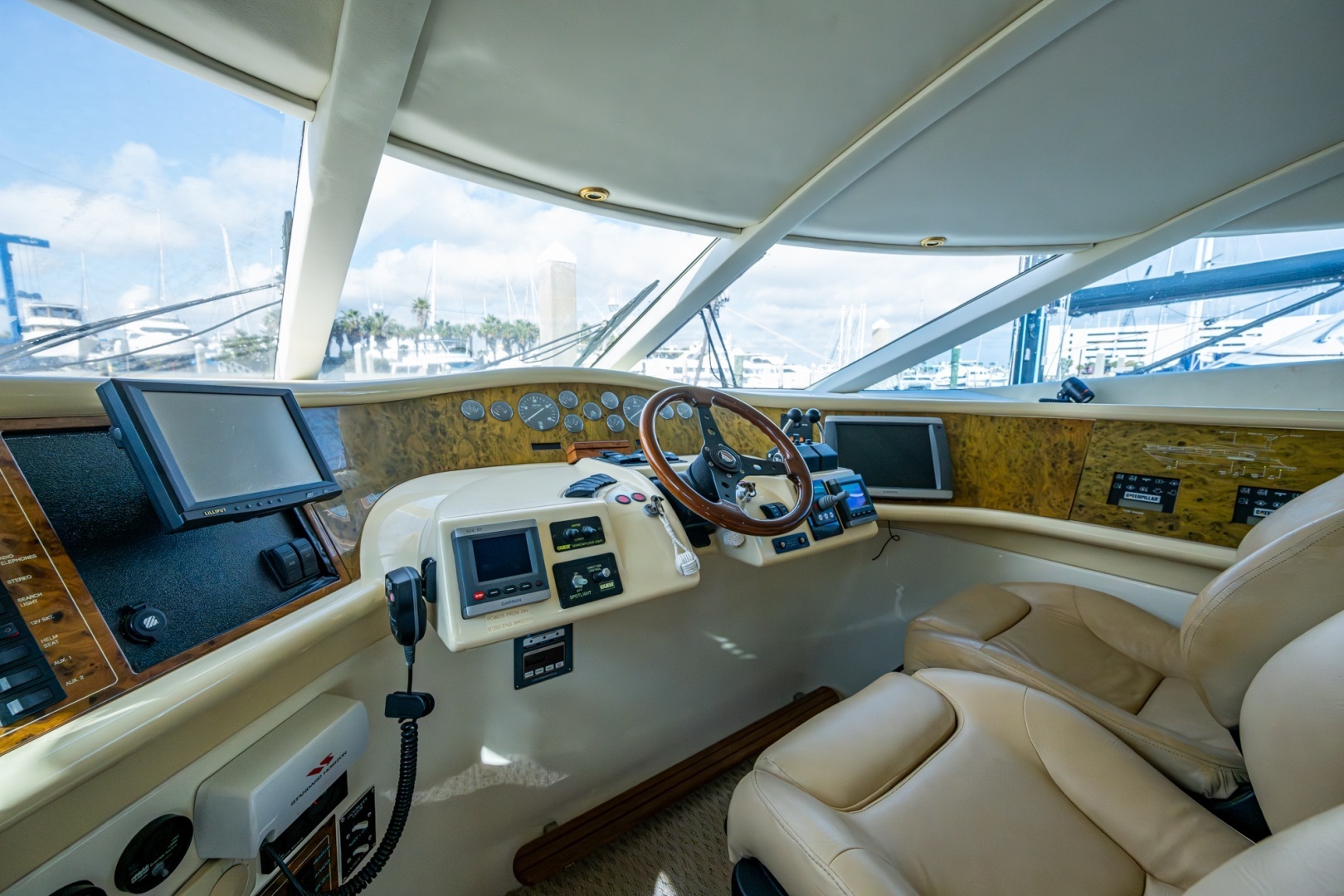 2000 Fairline Squadron 52 - Image 44