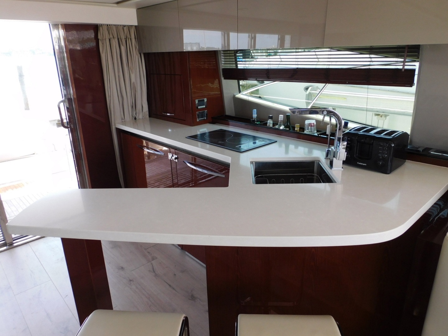 2019 Sea Ray 550L - Image 57