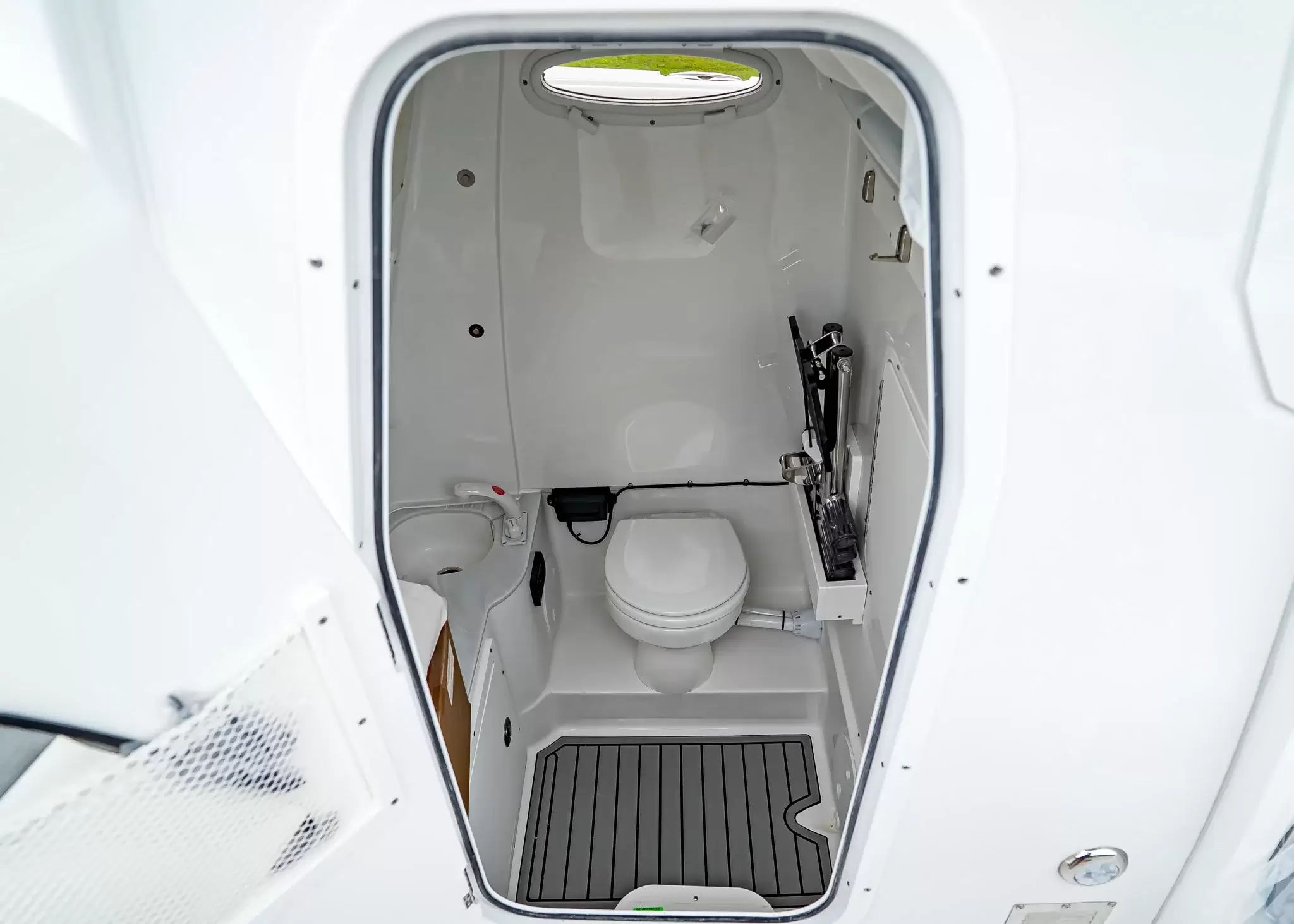 2027 Sea Hunt Ultra 285 SE - 27
