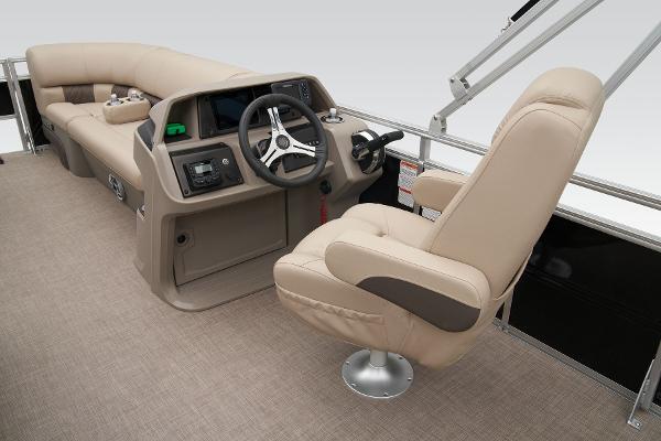 Manufacturer Provided Image: Sun Tracker SportFish 20 DLX
