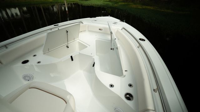 2027 Sea Hunt Ultra 234 - 5