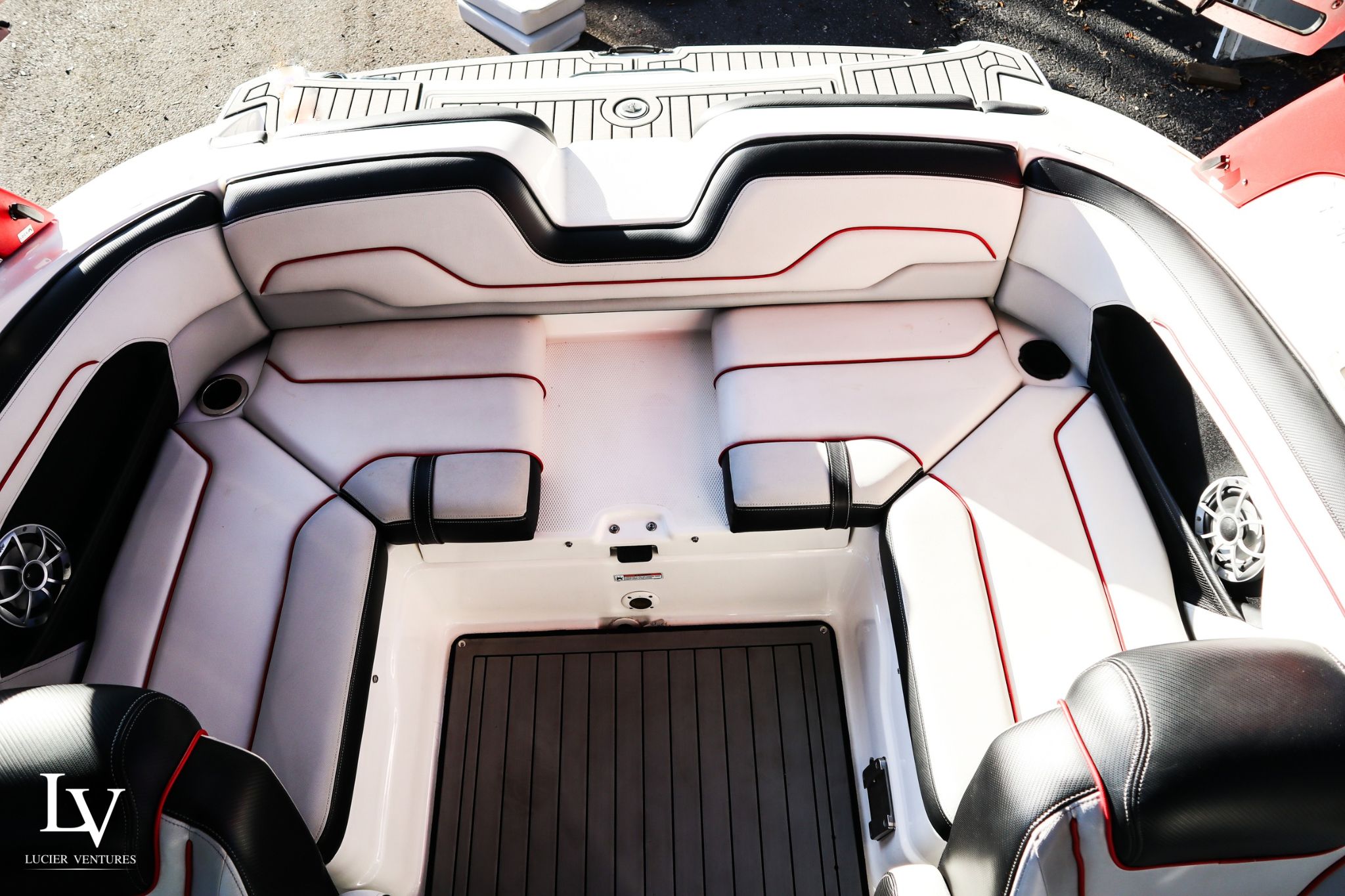 2018 Yamaha Boats 212X - 7