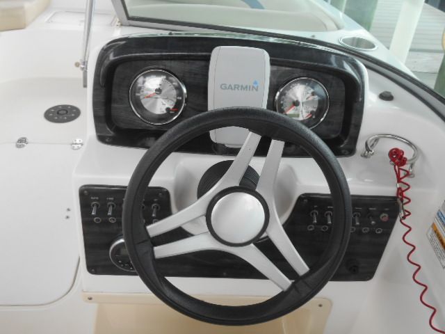 2018 Hurricane Sun Deck 187 - 7