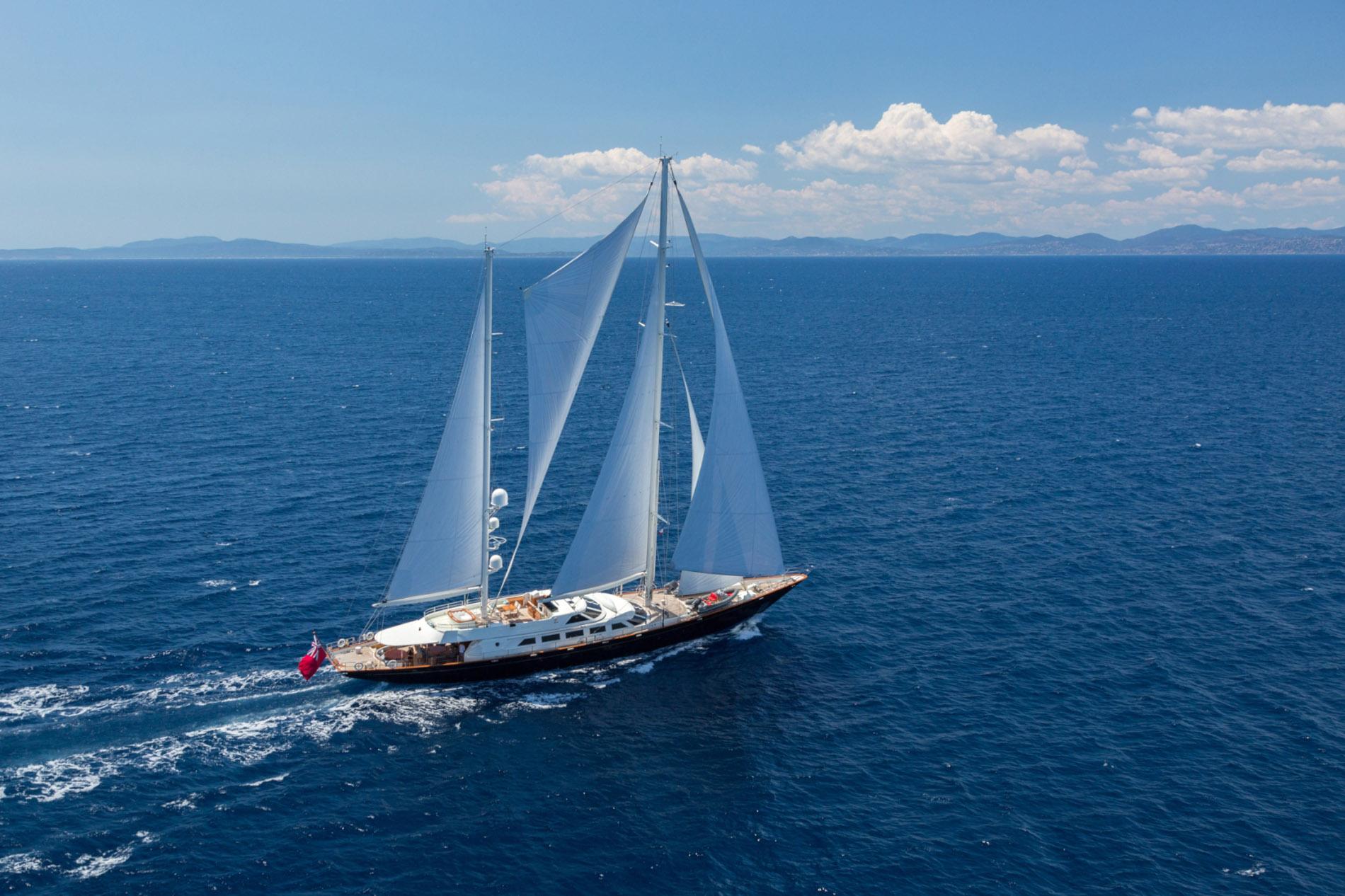 1991 Perini Navi 46m