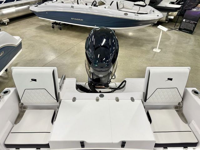 2026 Stingray 173 CC - 6
