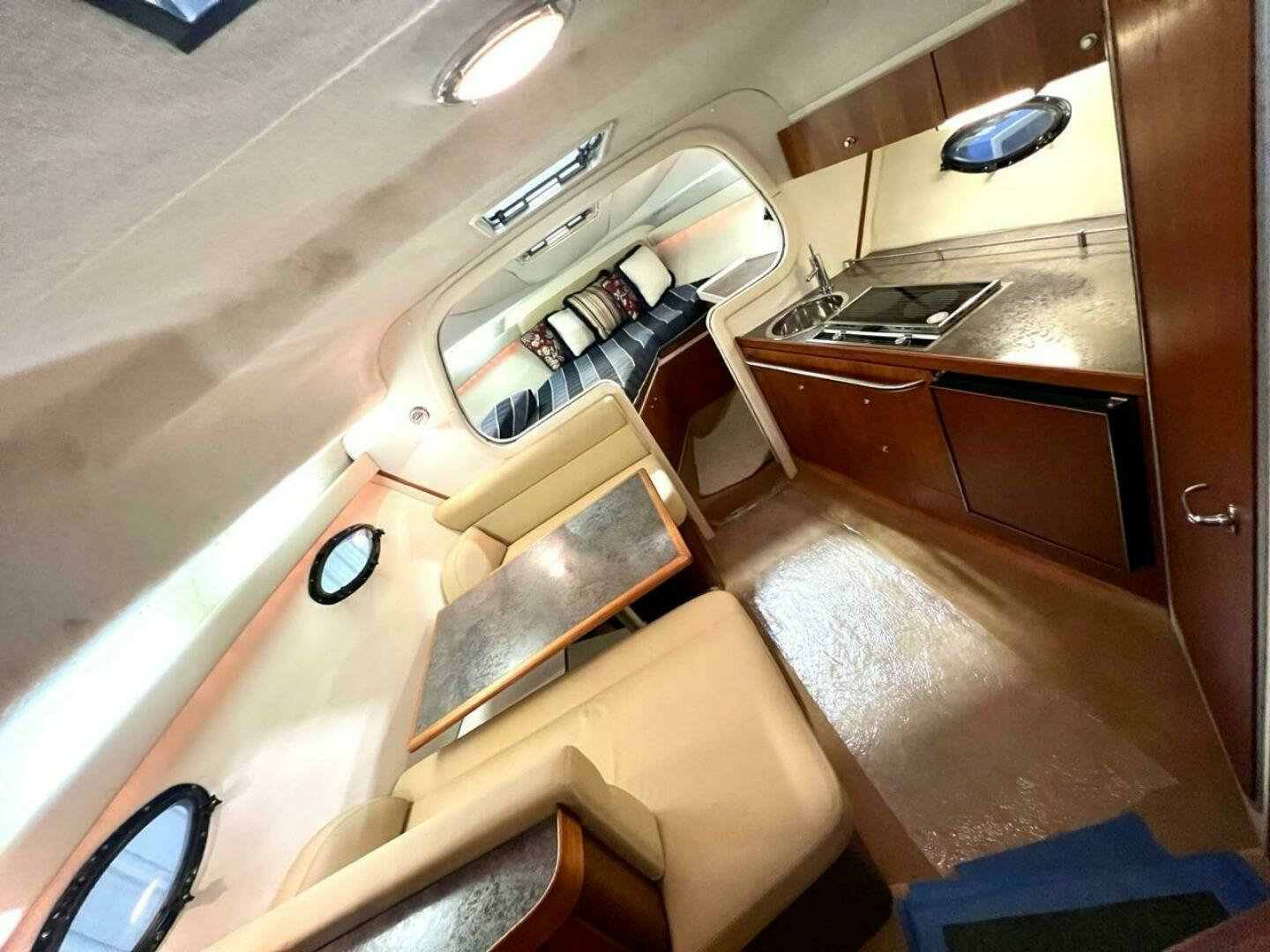 1988 Tiara Sport 310 Sport Cruiser - Image 36