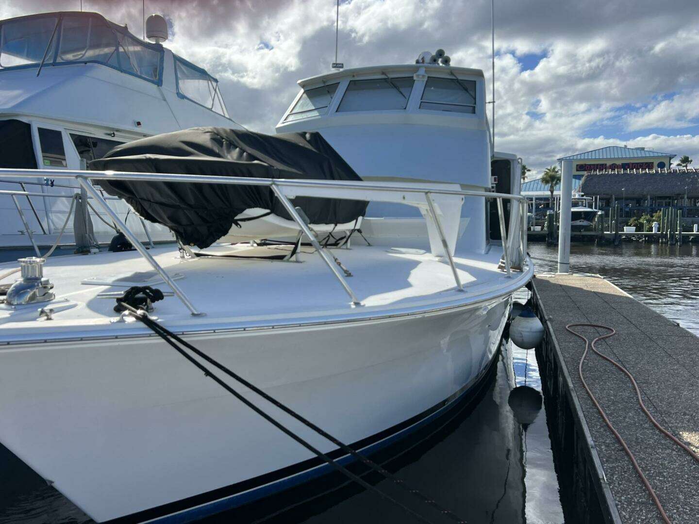 1999 Viking 60 CPMY - Image 2