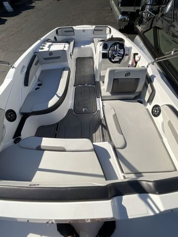 2023 Hurricane SunDeck Sport 205 OB - 5