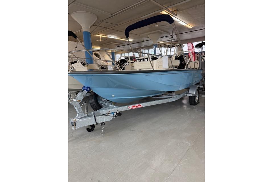 2026 Boston Whaler 170 Montauk