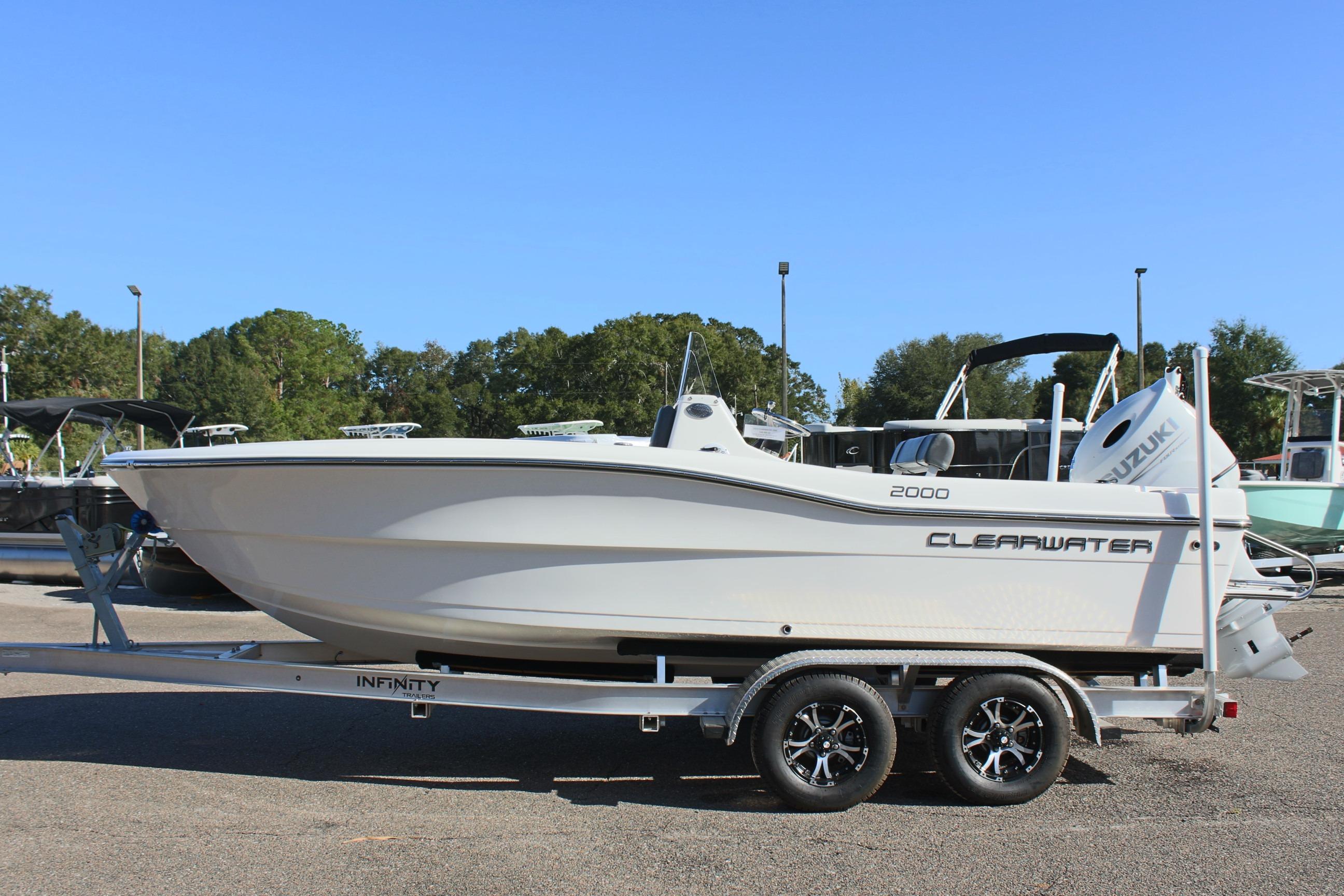 2024 Clearwater 2000 Center Console