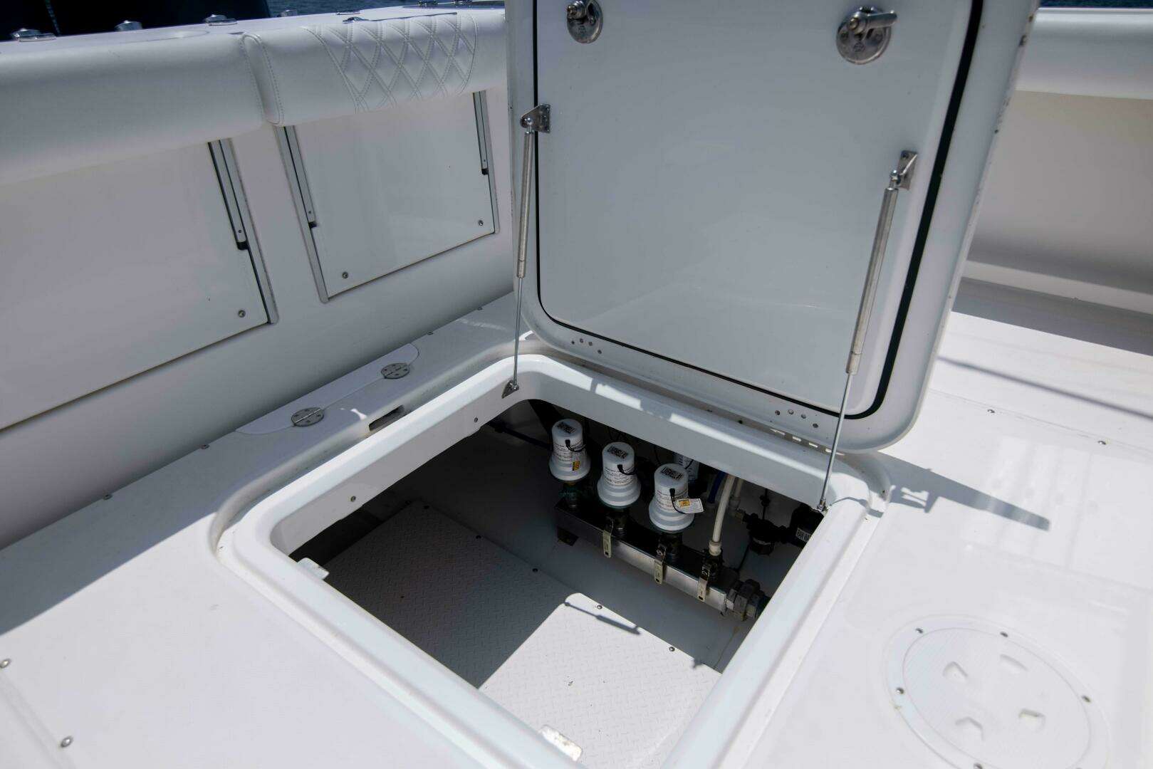 2009 Everglades 350CC - Image 31