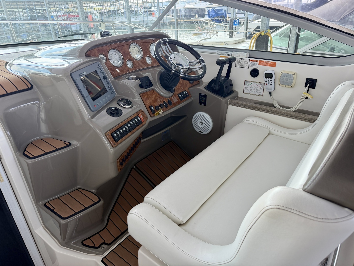 2007 Rinker 350 Express Cruiser - Image 33