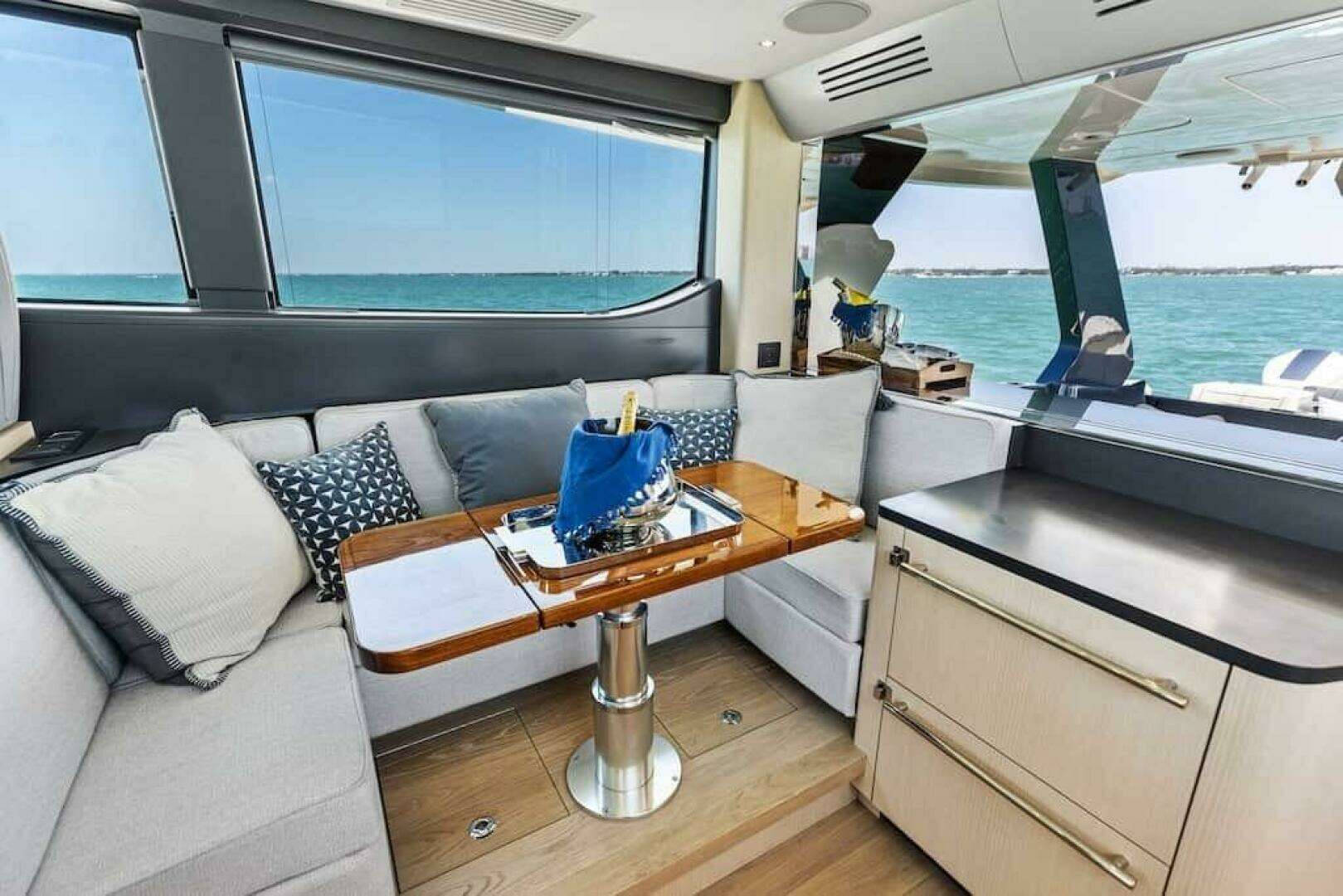 2027 Scout 670 LXS - Image 57