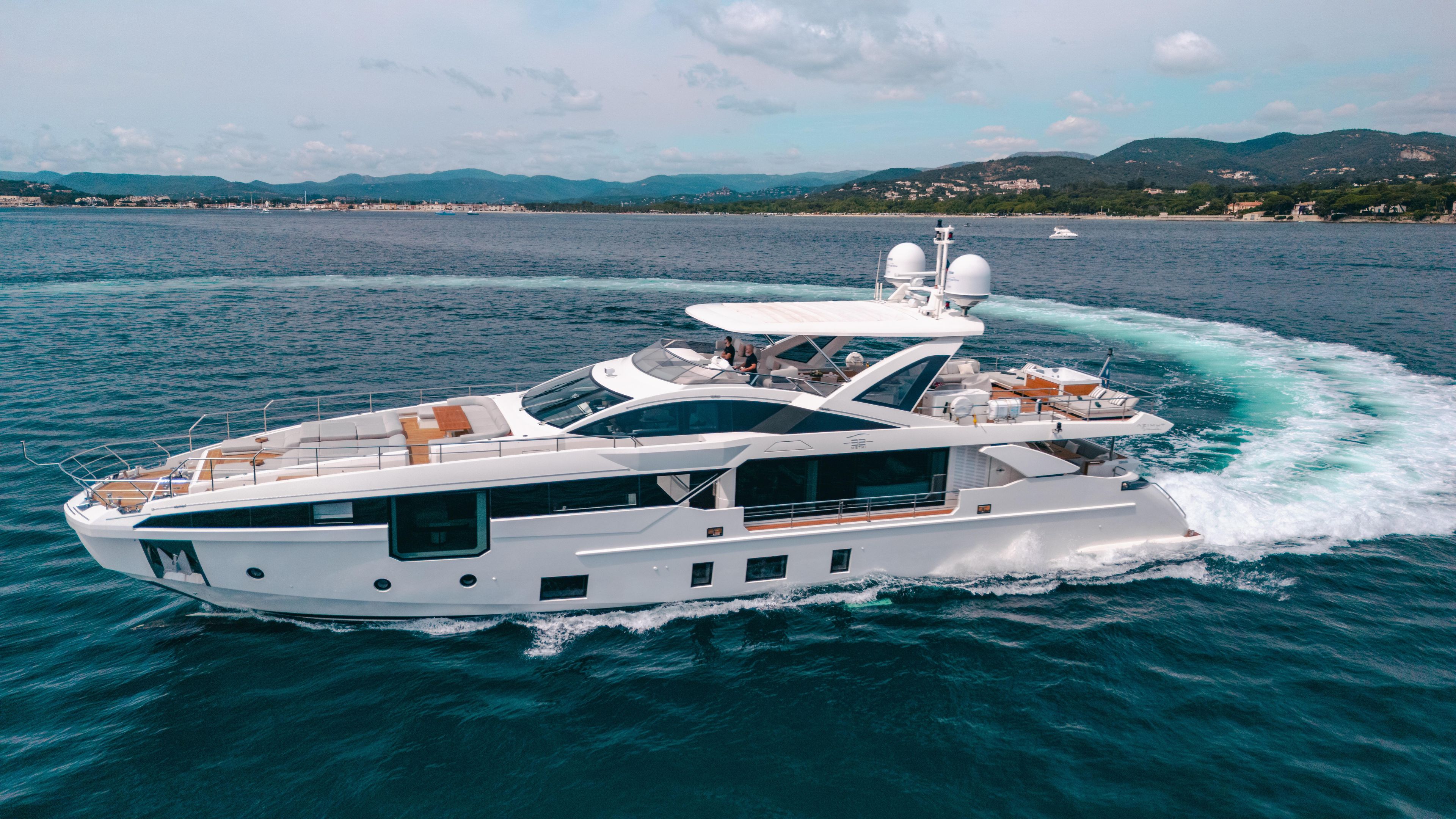 2020 Azimut Grande 32M