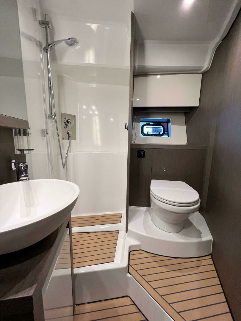 2024 Beneteau Gran Turismo 45 - Image 16