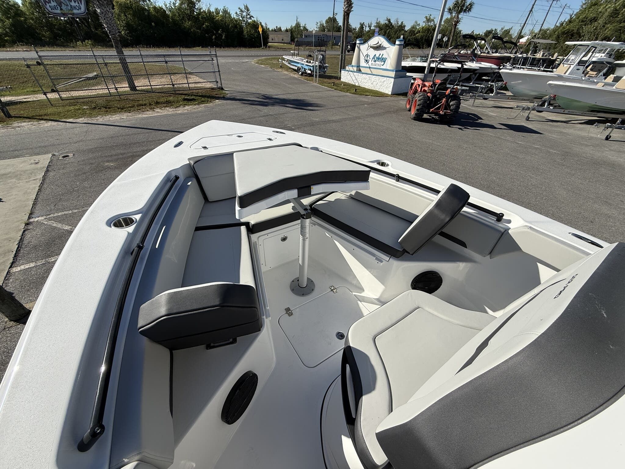 2026 Sea Pro 245FLX - 12