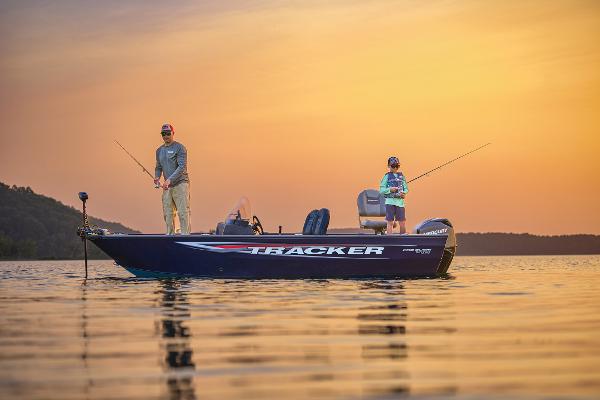 2026 Tracker Pro Guide V-16 SC - 72