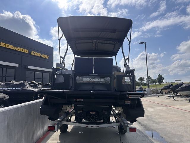 2026 Sea-Doo Switch Cruise Limited™ 21 - 300 hp - Double Bimini - 5