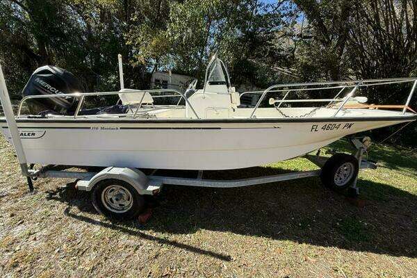 2013 Boston Whaler 170 Montauk