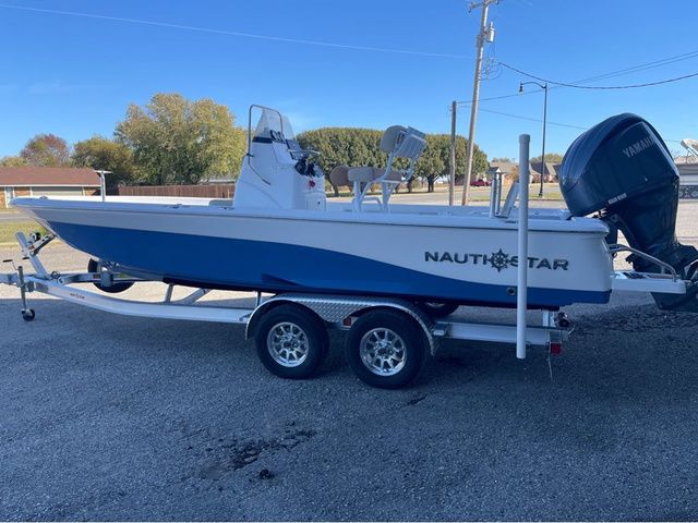 2026 NauticStar 224 Bay - 4