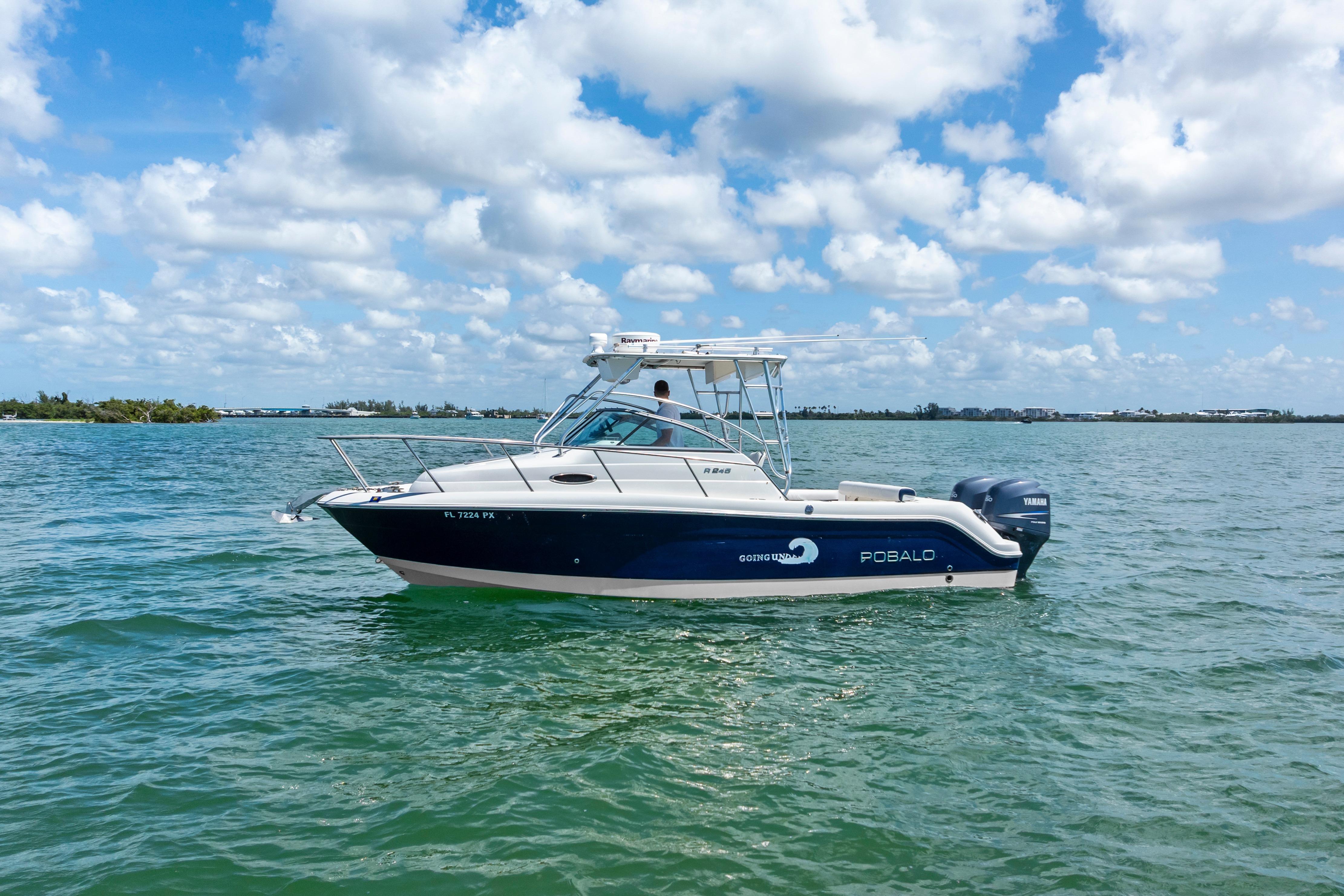 2009 Robalo R245 Walkaround