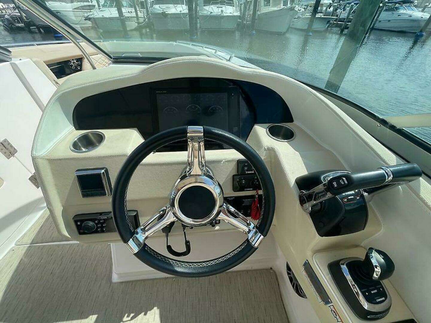 2018 Regal 33 OBX - Image 17