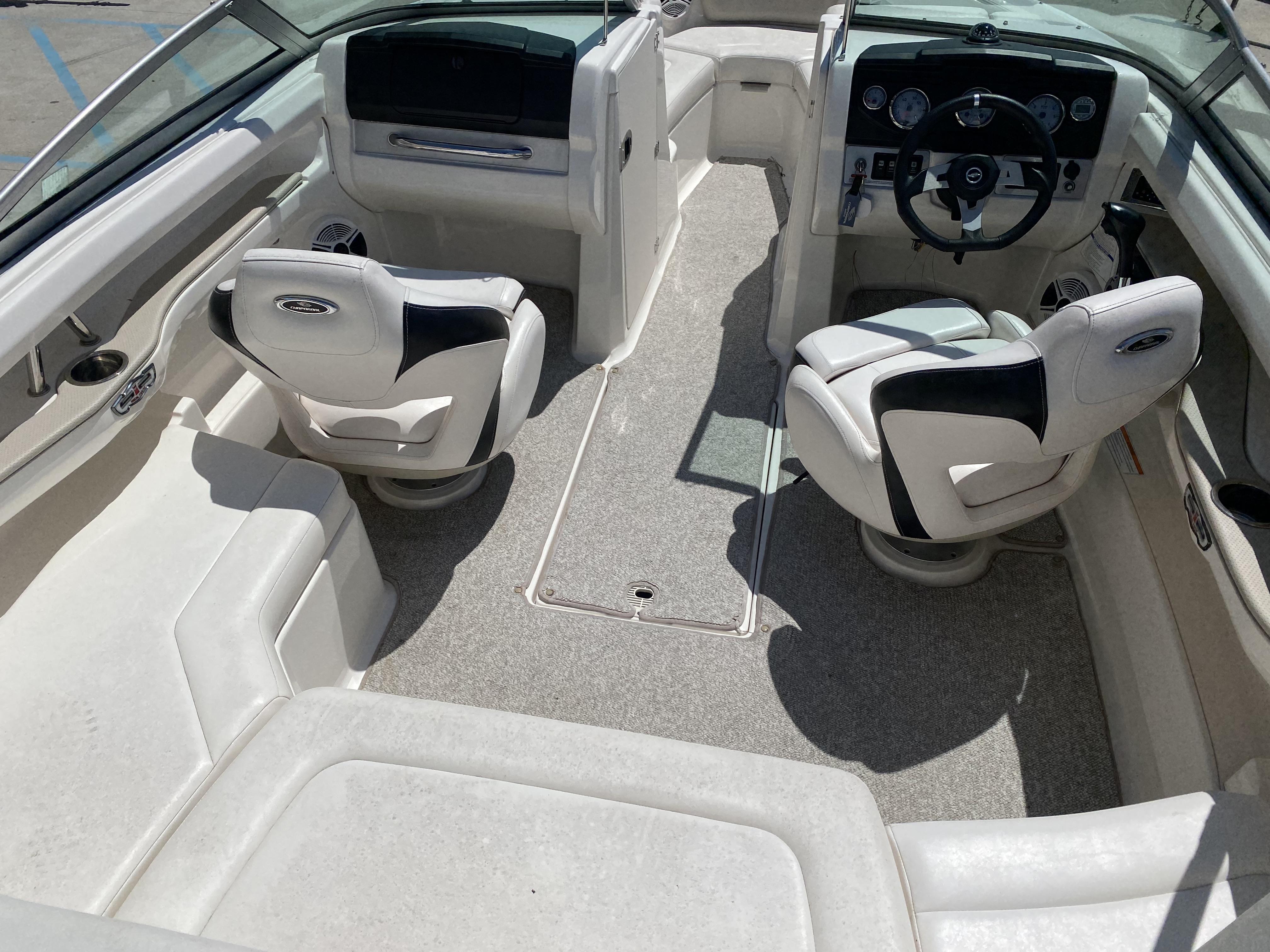 2011 Chaparral 216 SSi - 12