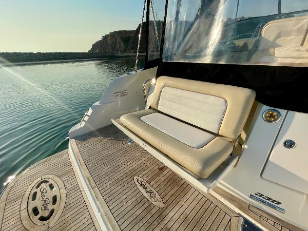 2014 Sea Ray Sundancer 330 - 53