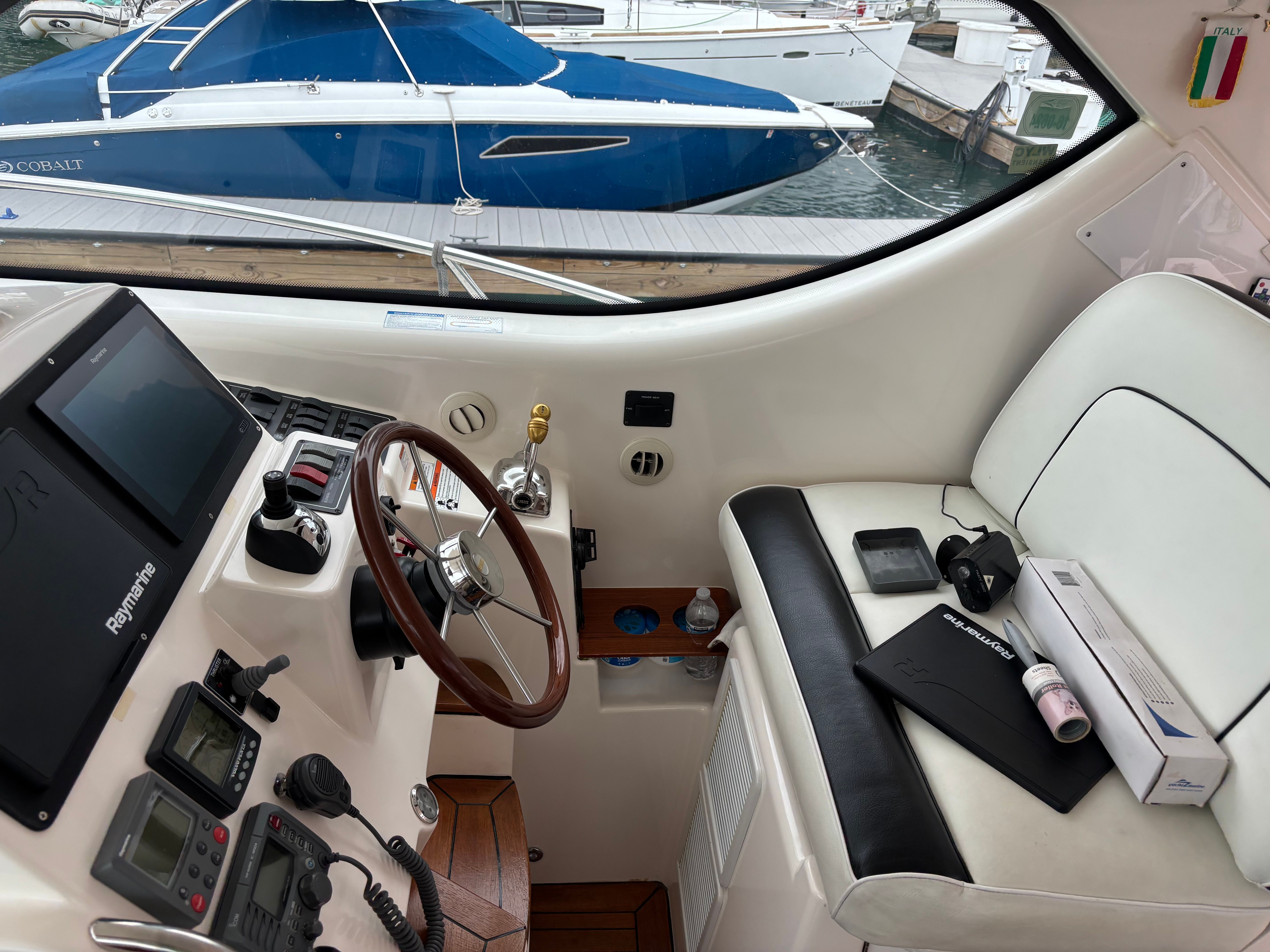 2006 Tiara Yachts 4400 Sovran - 15