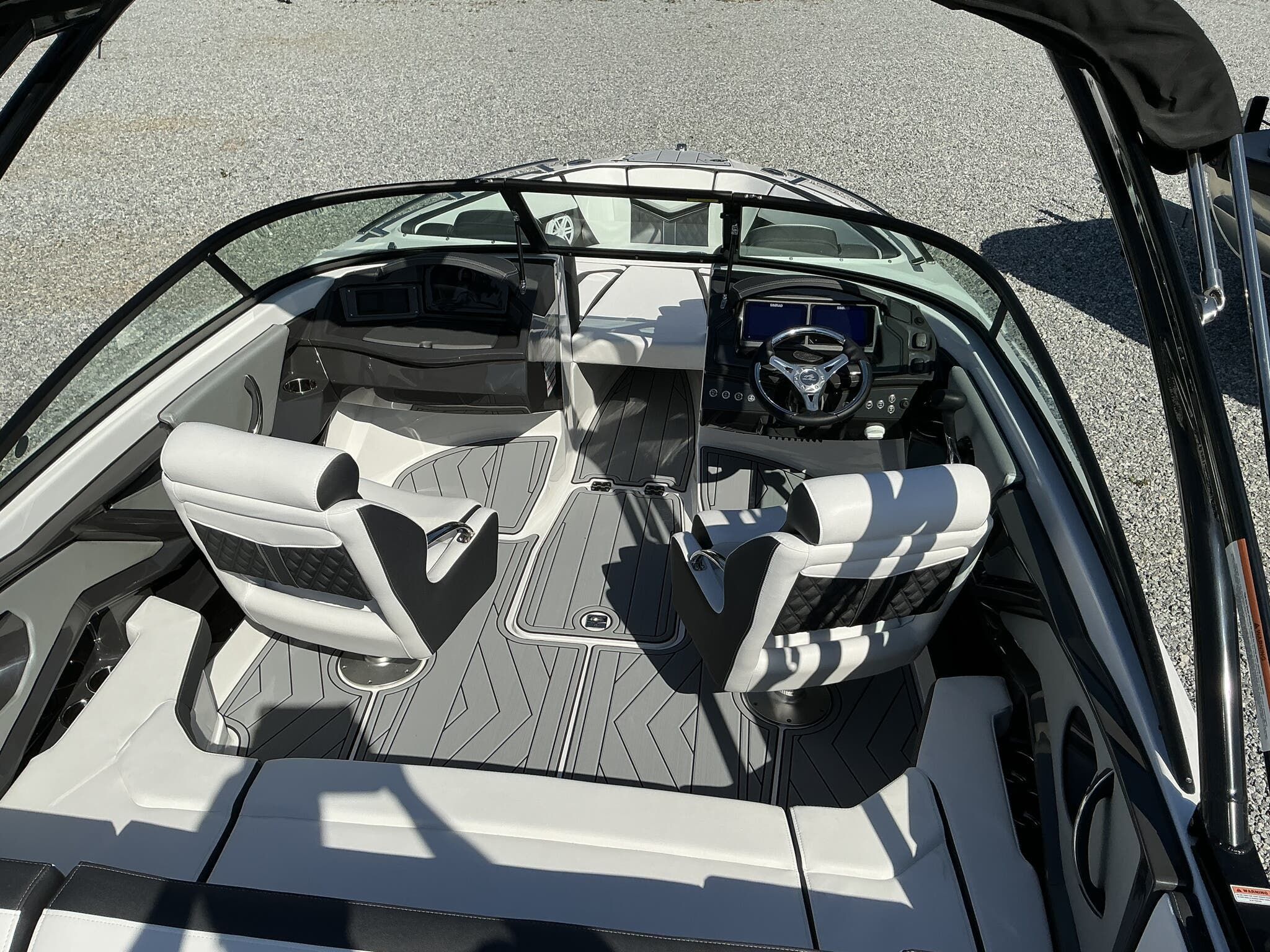2025 Monterey 215SS Super Sport - 15