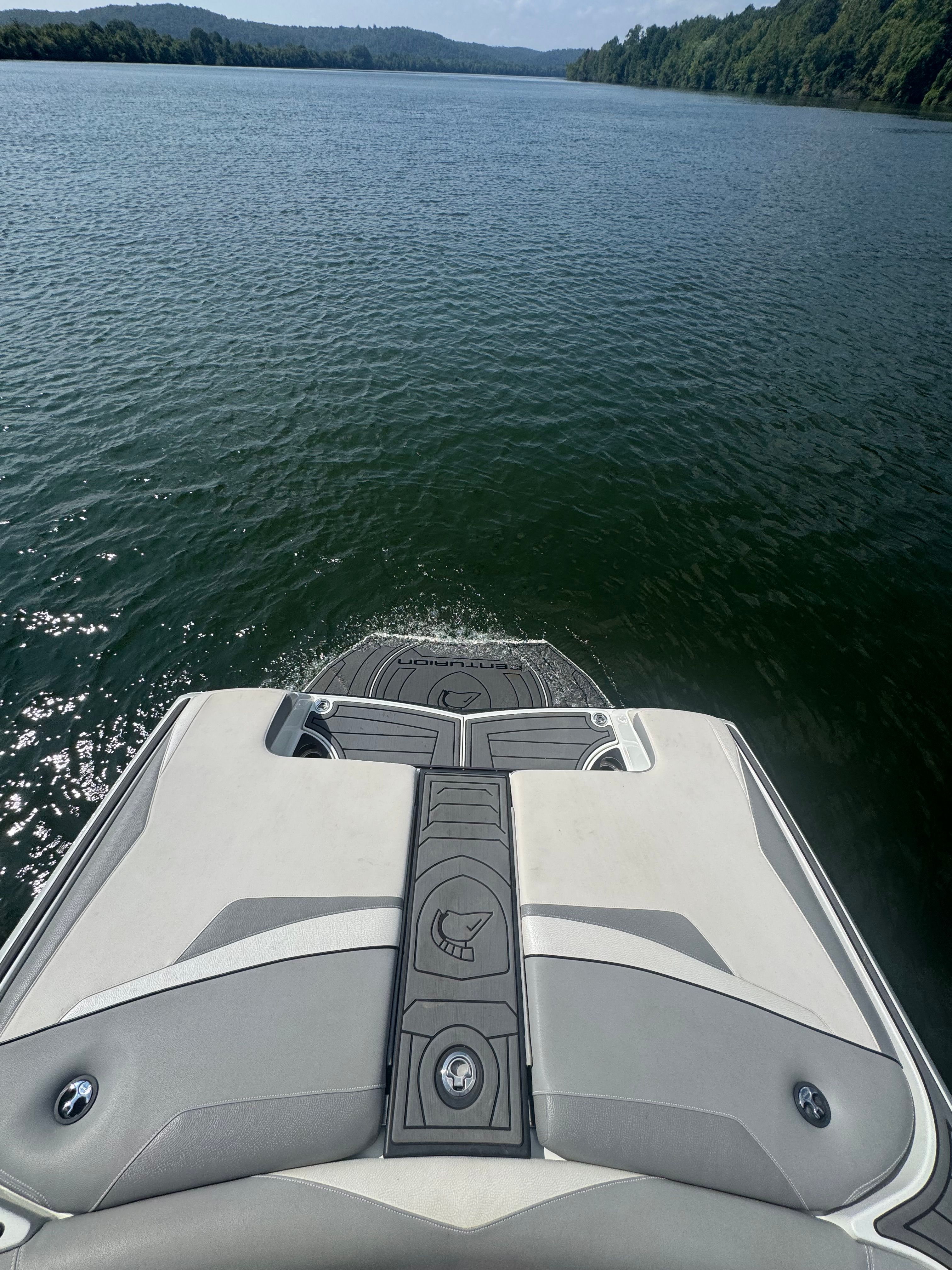 2017 Centurion Ri237 - 11
