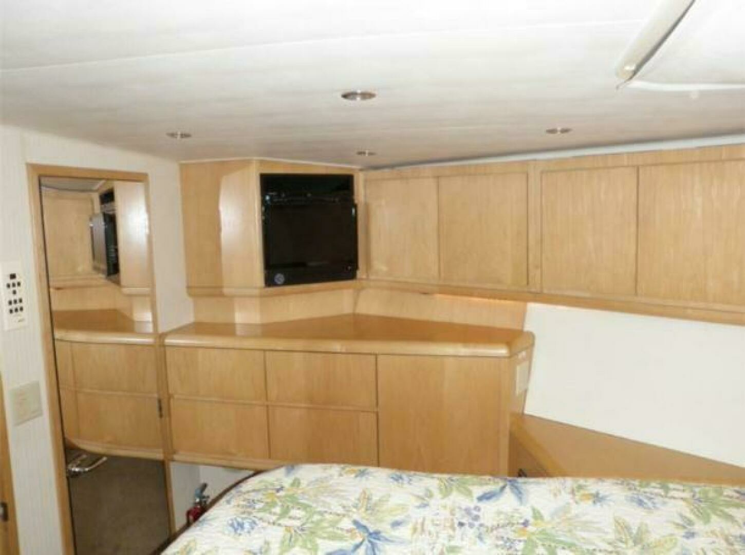 1998 Caterpillar Sportfish - Image 14