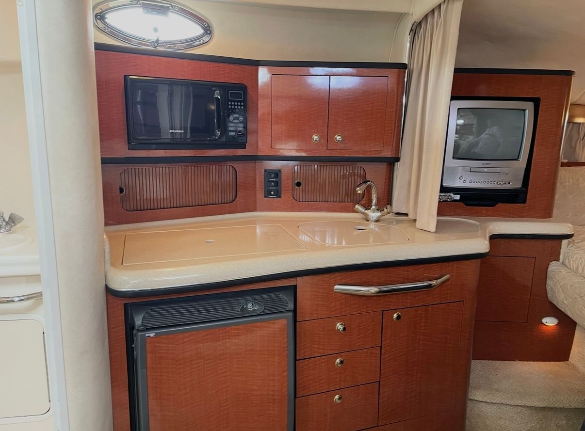 2004 Sea Ray 300 Sundancer - 10