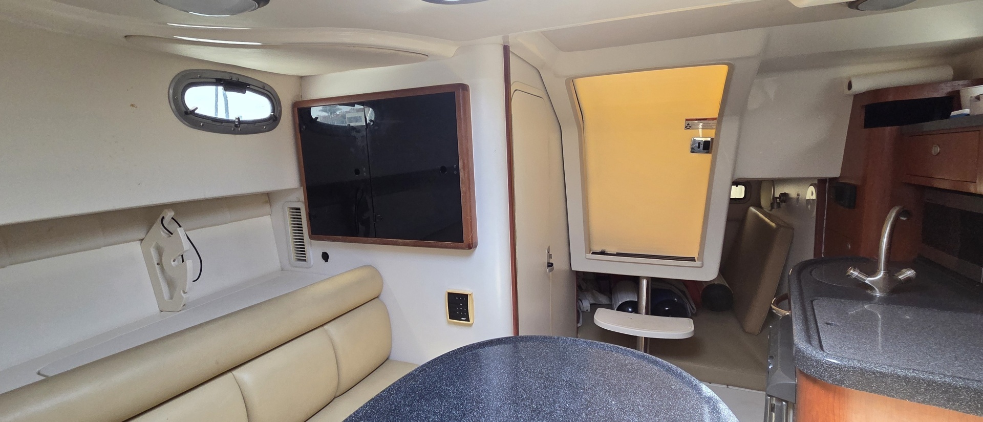 2007 Boston Whaler 305 Conquest - Image 53