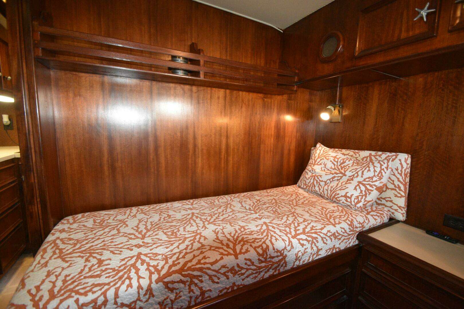 1978 Hatteras 46 Convertible - Image 43