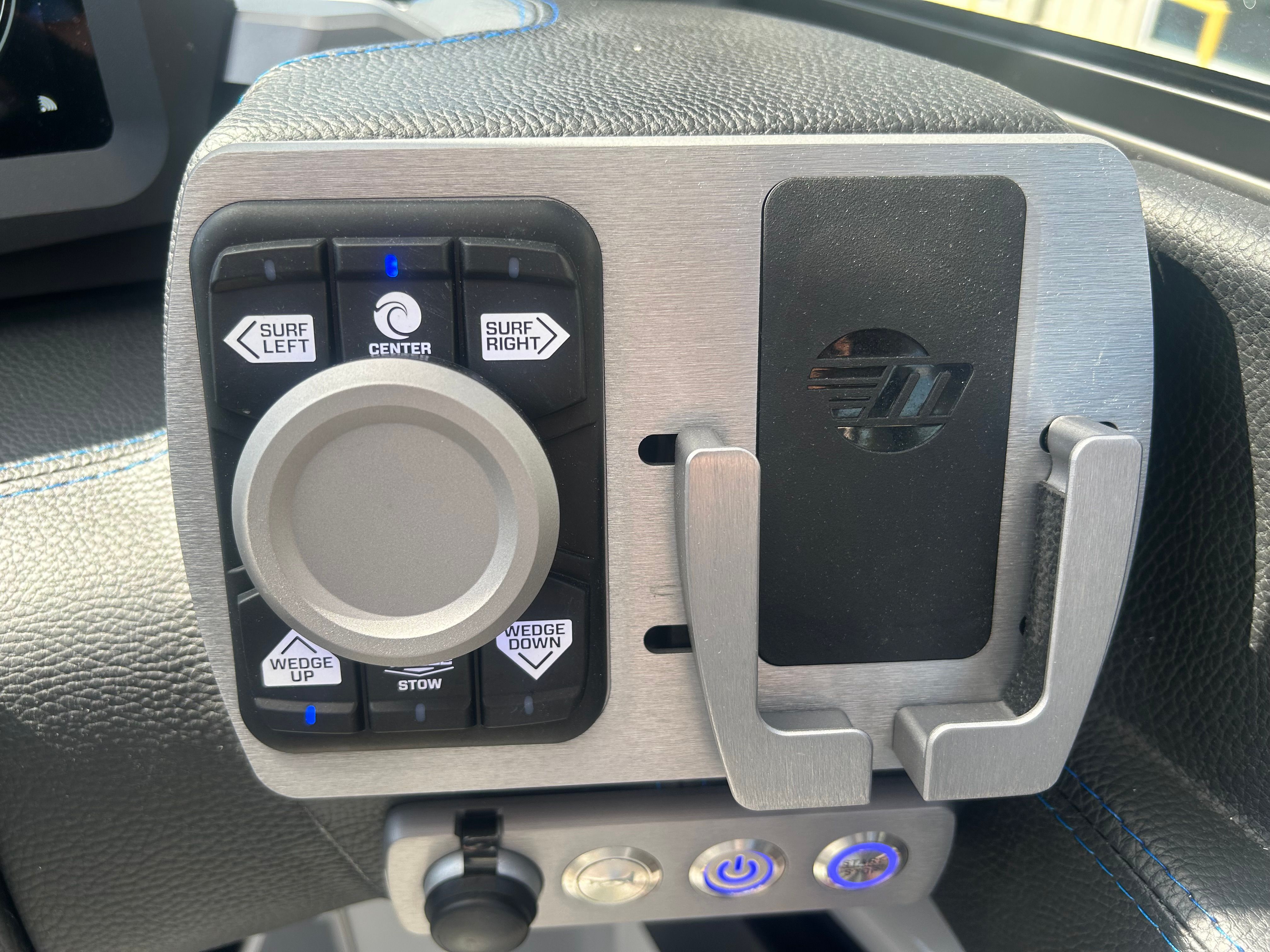 2024 MALIBU 24 MXZ - Image 17